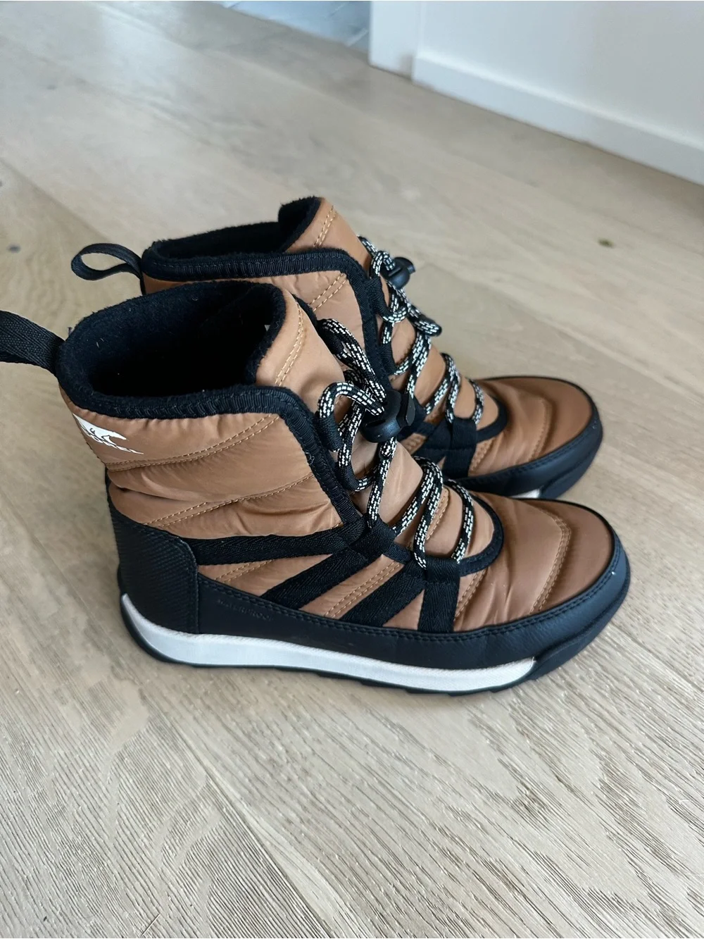 boys Sorel boots!!